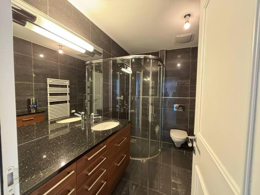 Center Park Apartment Interlaken Bagian luar foto